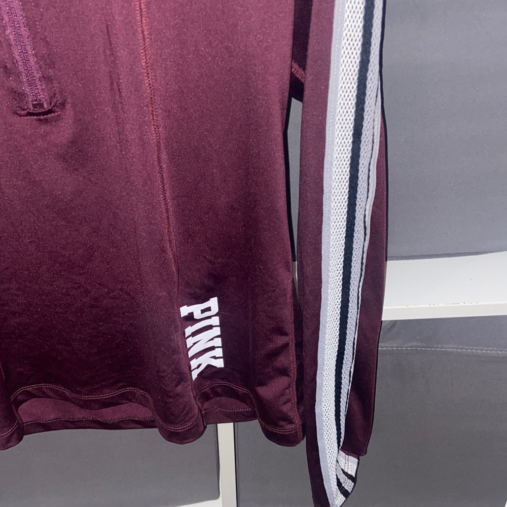 PINK athletic wear long sleeve - Picture 3 of 4